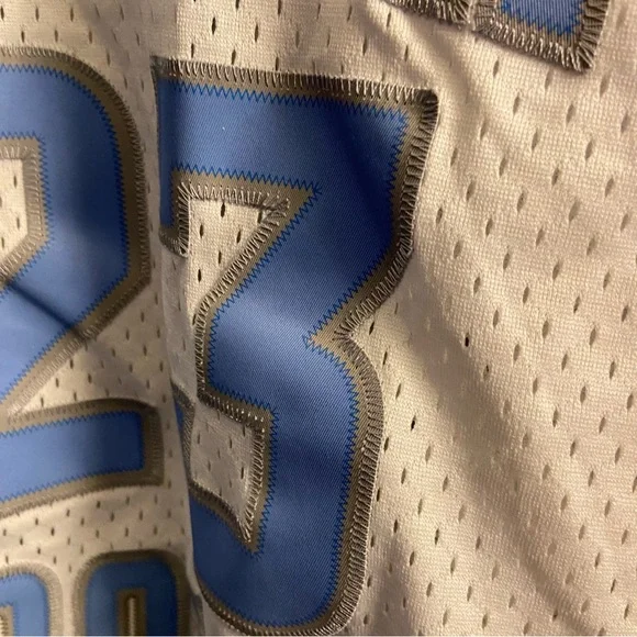 Nike Jordan UNC Tar Heels #23 Basketball Jersey Men’s XL – White/Carolina Blue - Picture 3 of 6